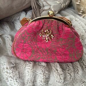 Glenda Gies Vintage Kiss Lock Handbag in Fuscia